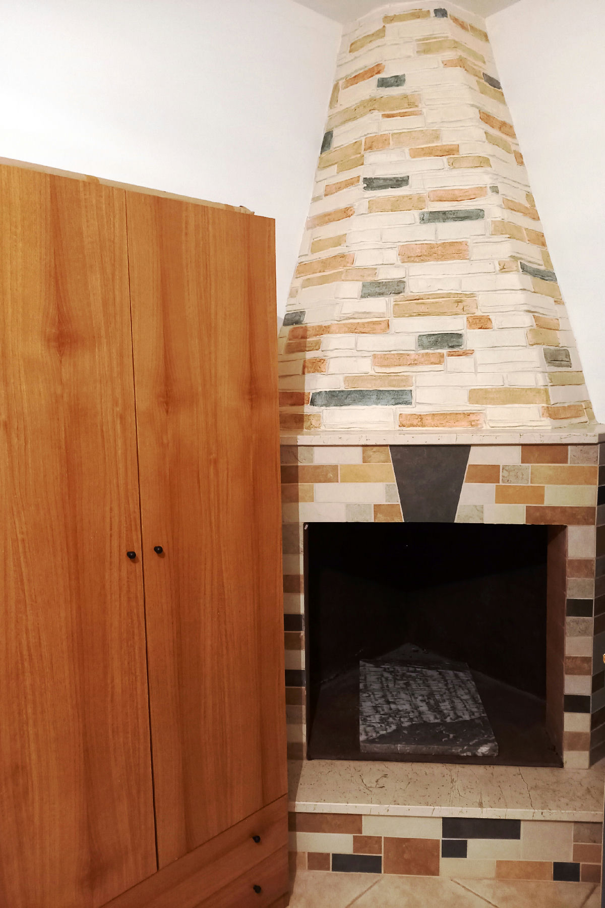 Trullo with Lamia to Restore in the Countryside of San Michele Salentino - 10
