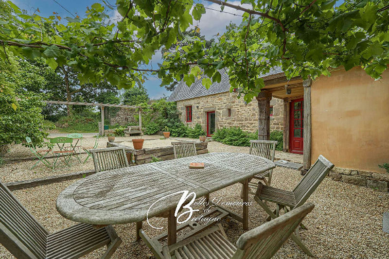 Beautiful set of 18th century country houses - 5