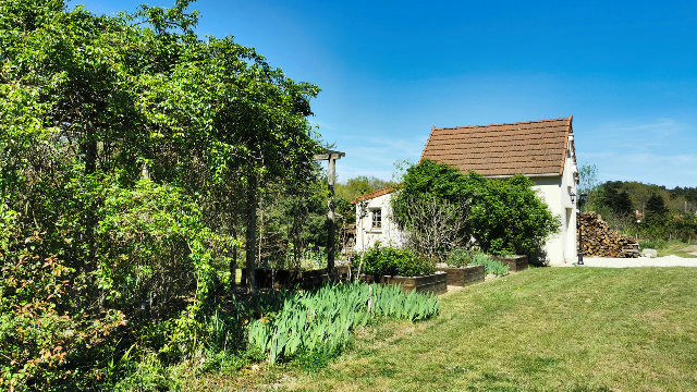 Elegant Renovated Country Home with 6-beds and swimming pool - 3