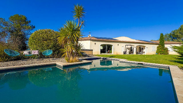 Architect-designed 5-bedroom villa in Fuveau, Provence, with Sainte-Victoire views, pool, land - 2
