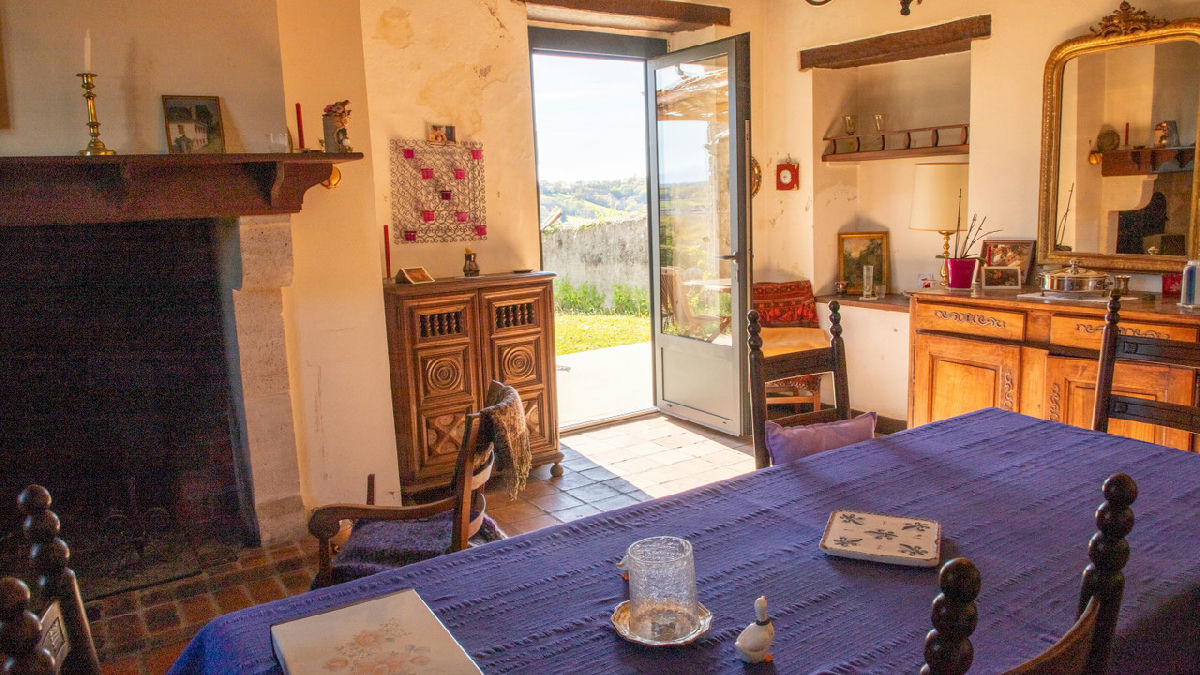 Exceptional 18th-Century Estate – Charming Guest House on the Camino de Santiago with Pyrenees Views - 7