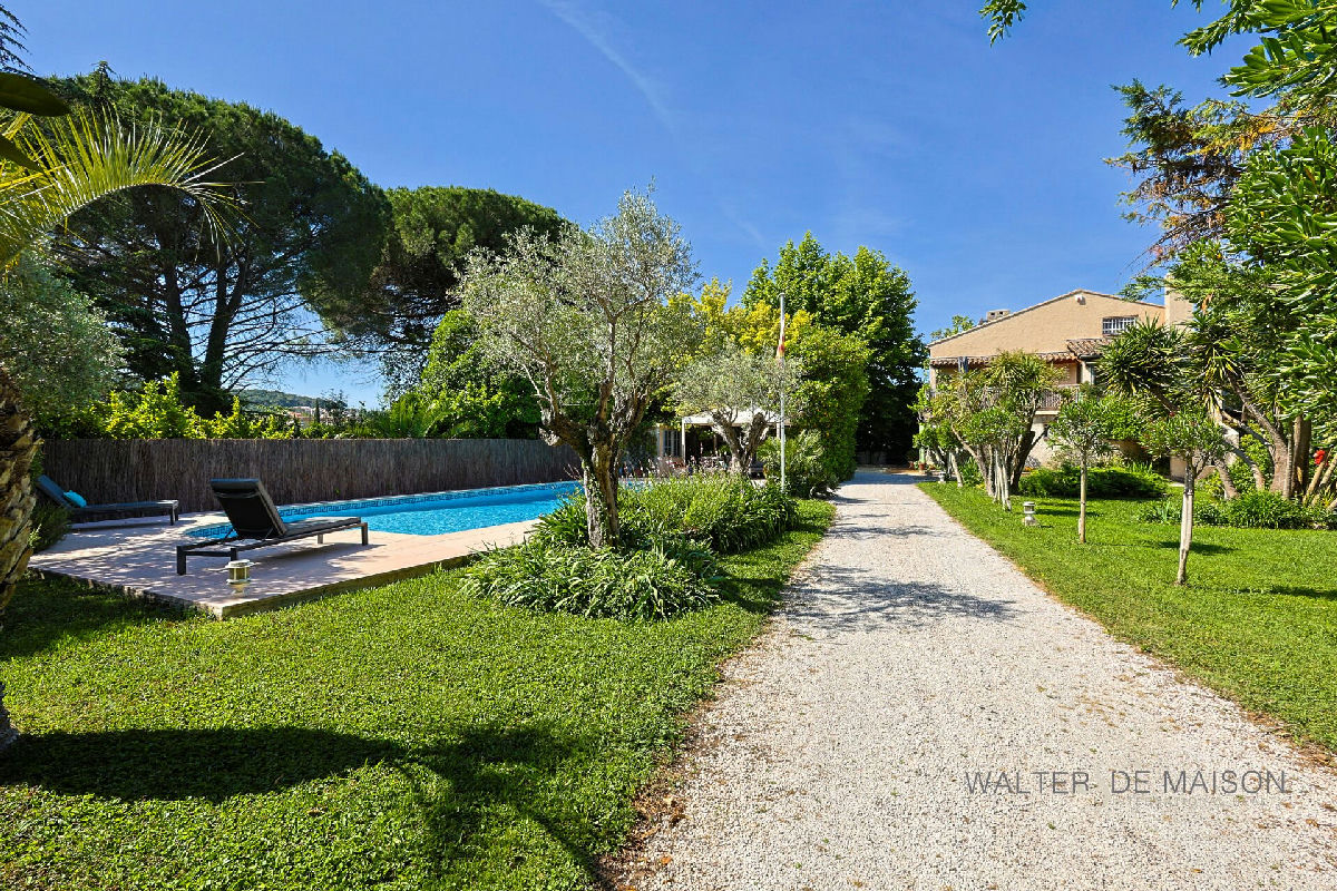 House in Le Pradet with independent apartment - 3