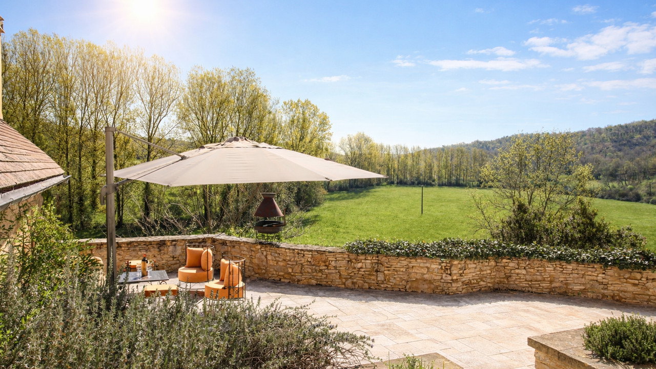 Charming Estate Comprising 3 Houses, Pool & Outbuildings – Breathtaking Panoramic Views – 24km Sarla - 2