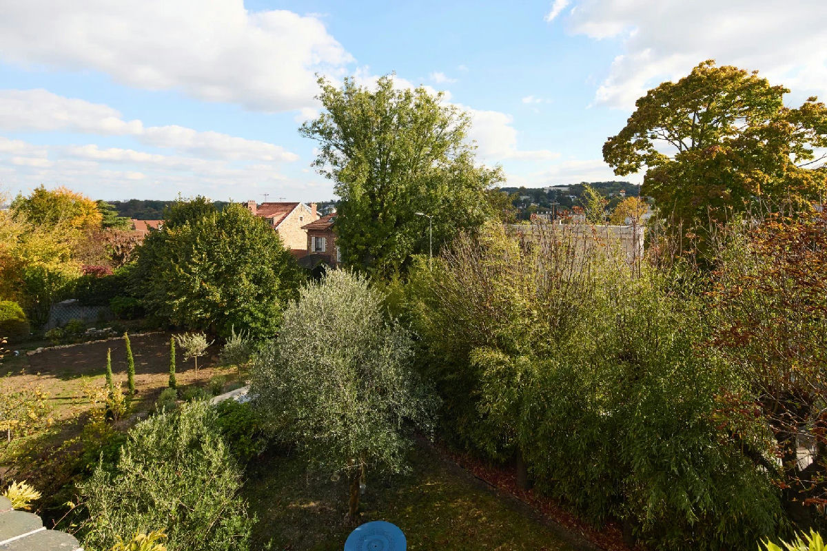 A lovely family house with a garden near the Saint-Cloud park - 11