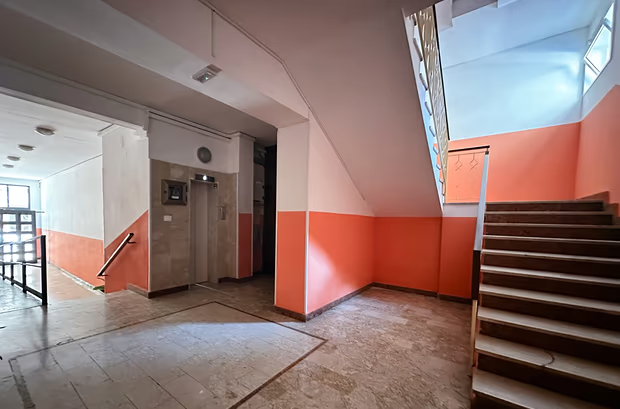 A large flat in Syracuse in excellent condition within walking distance of the famous island of Ortigia