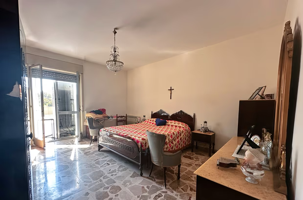 A large flat in Syracuse in excellent condition within walking distance of the famous island of Ortigia - 5