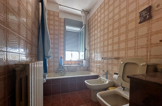 A large flat in Syracuse in excellent condition within walking distance of the famous island of Ortigia - 7