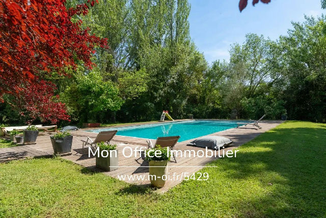 Property in a wooded park with pool - 2