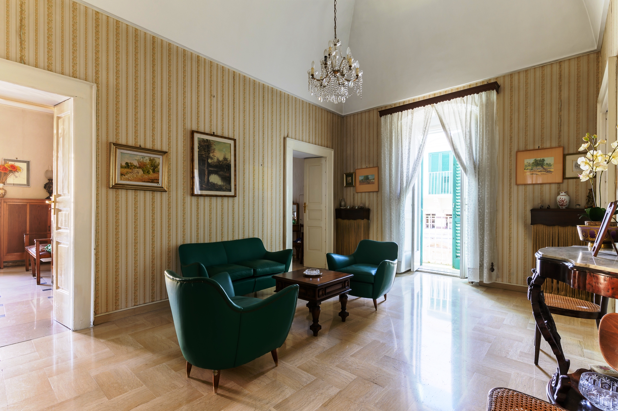 Antique house to renovate near the historic centre of Ostuni - 3