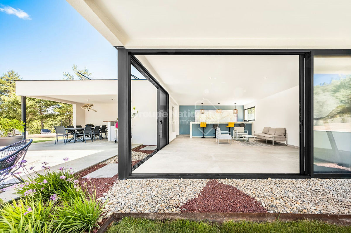 Magnificent Architect-Designed House in Gréoux-les-Bains. Rare Opportunity! - 20