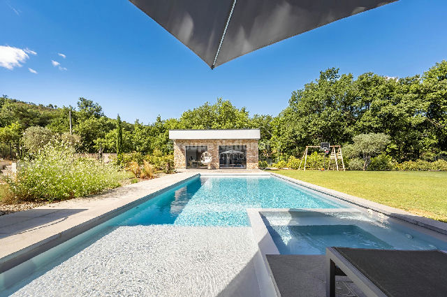 Magnificent Architect-Designed House in Gréoux-les-Bains. Rare Opportunity! - 3
