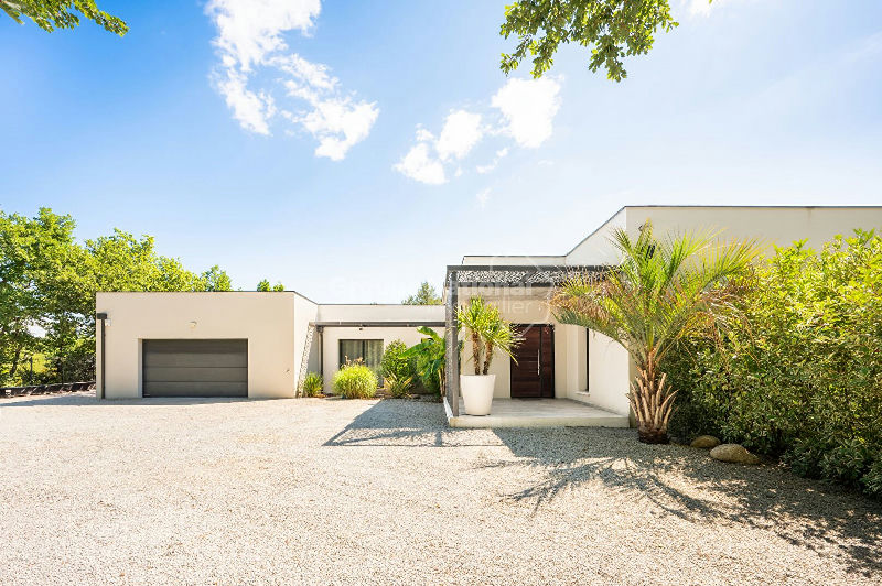 Magnificent Architect-Designed House in Gréoux-les-Bains. Rare Opportunity! - 5