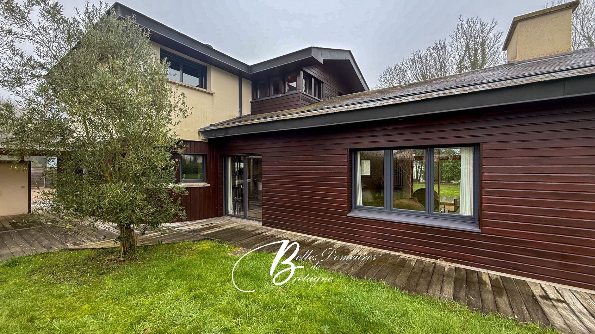 Stunning contemporary home at the gates of the city - 5