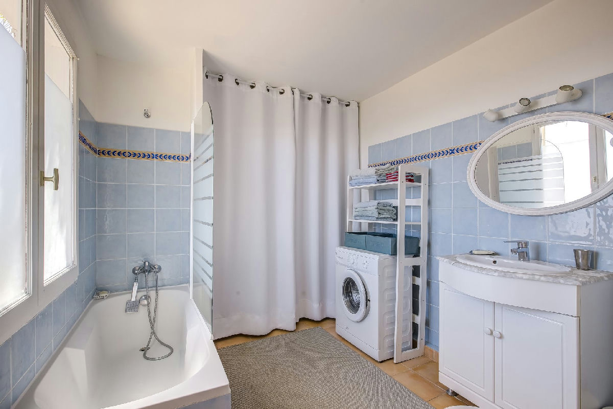 House in Vence with Sea View and Pool - 11
