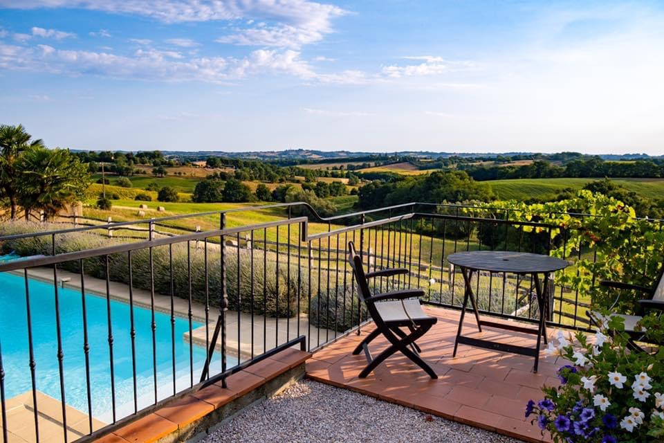 Luxury Manor with Pyrenees Views, Pool & B&B Potential near Marciac, Gers 32 South West France - 4