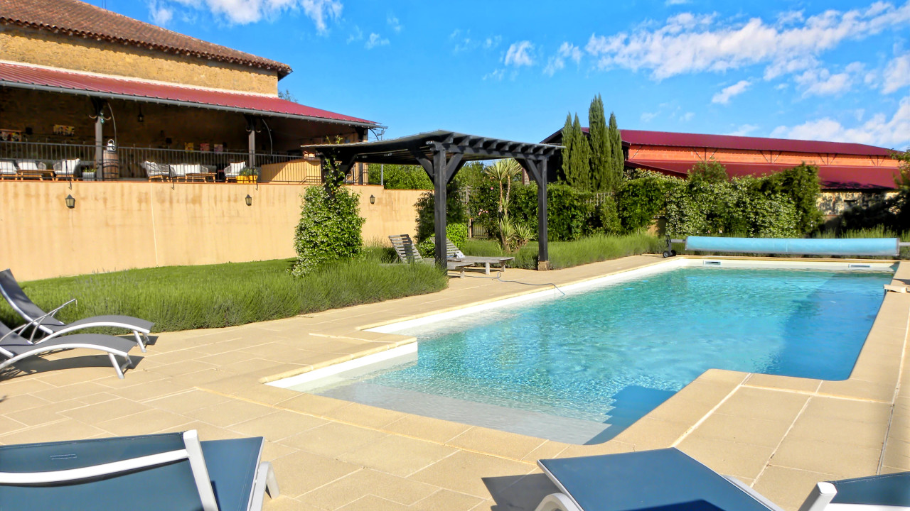 Luxury Manor with Pyrenees Views, Pool & B&B Potential near Marciac, Gers 32 South West France - 5