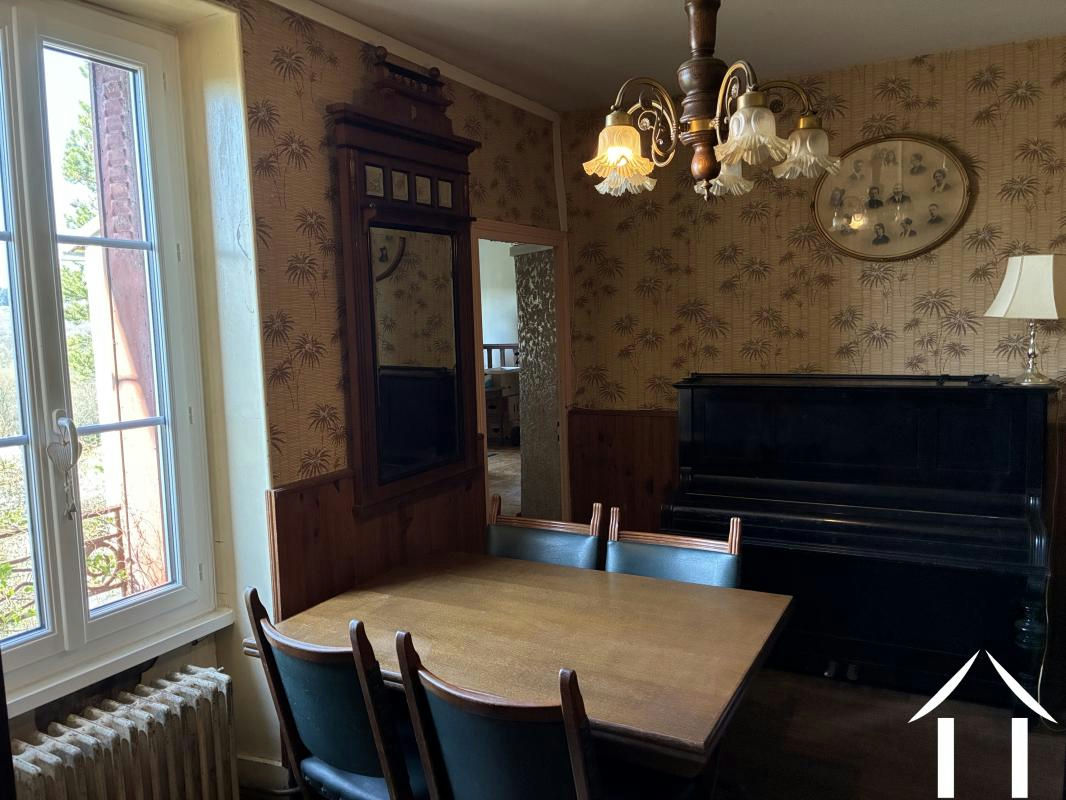 Sympathetic village house with many possibilities for sale - 9