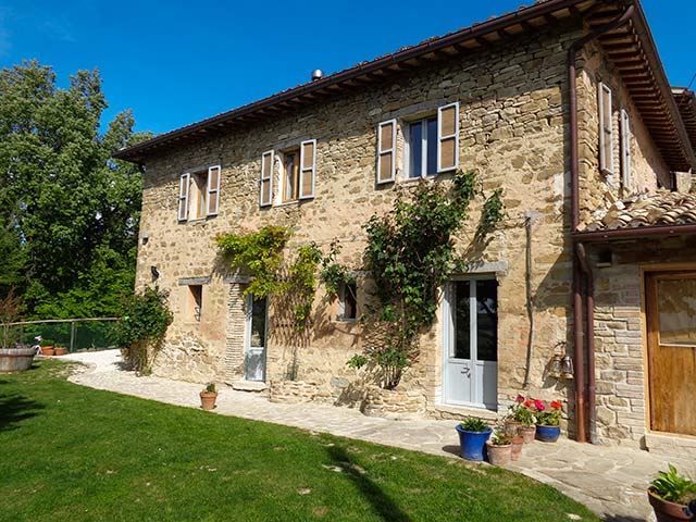 Charming Country Estate - 3