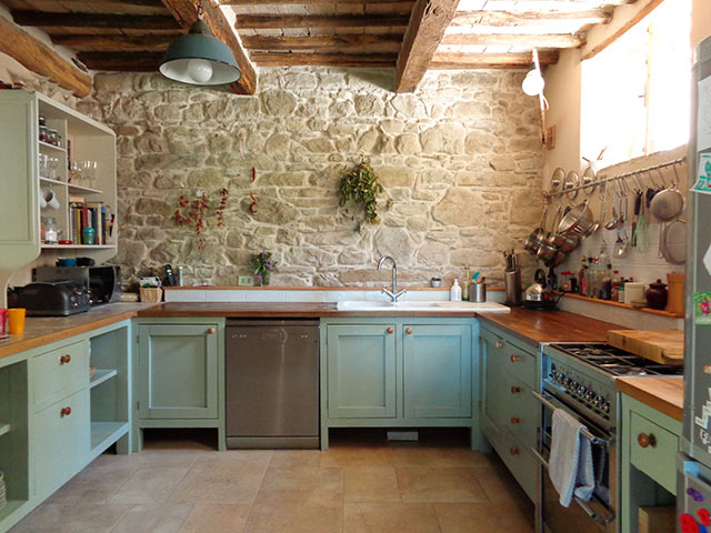 Charming Country Estate - 5