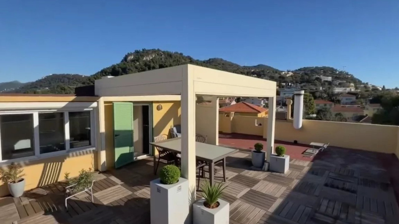 Penthouse 125m², terrace 99m². 4 room, 2 beds, 2 baths, 2 wc's, cellar and outside parking spot - 3