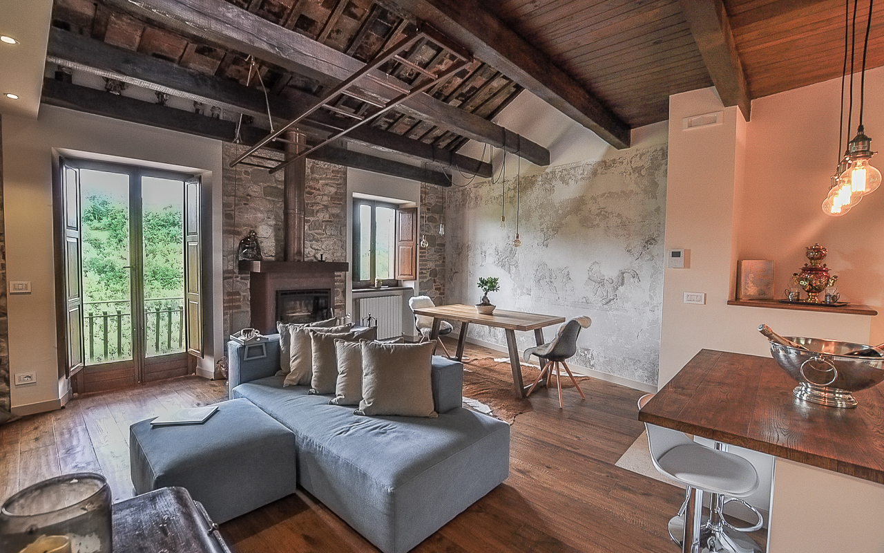 Casa Fortino is a meticulously restored apartment for sale in Montefortino, a medieval town in Le Marche - 3