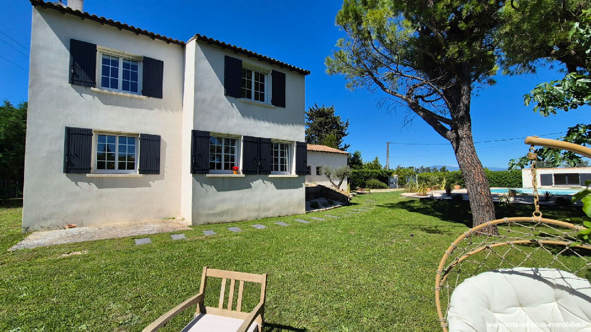 Exceptional Villa - On the Sorgue Shore & Views of Mont Ventoux - 3