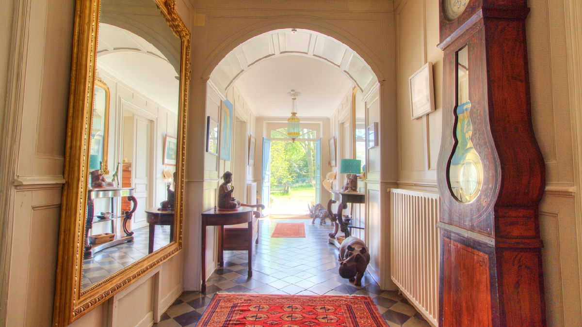 Unique 19th-Century Château near Pau with Gîte, Cottage to Renovate, Pool, 1.5 Hectares, and Views - 4