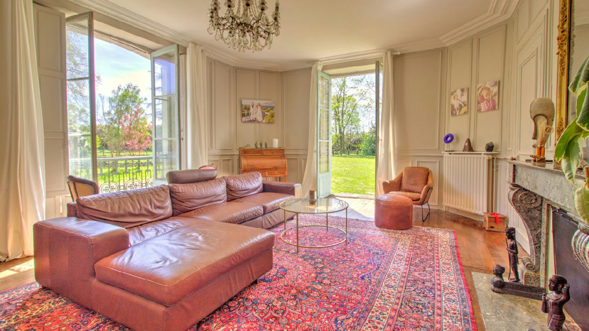 Unique 19th-Century Château near Pau with Gîte, Cottage to Renovate, Pool, 1.5 Hectares, and Views - 6