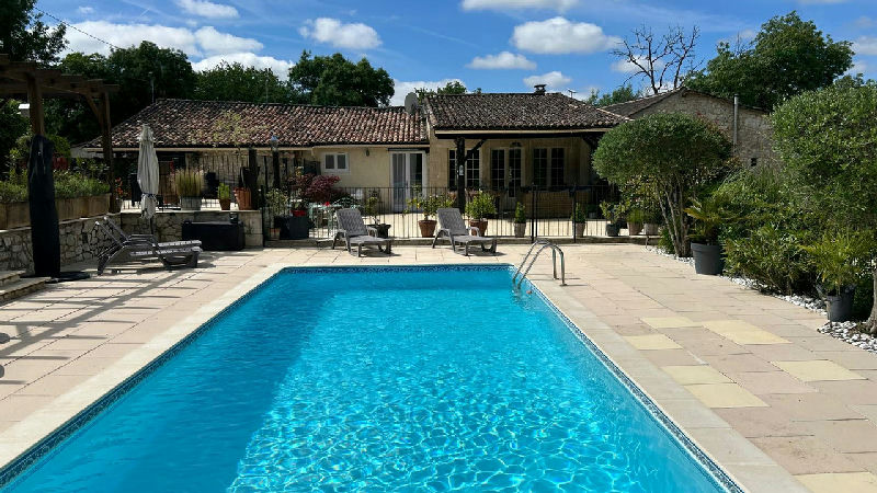 Charming renovated 6-bed stone home with pool, gîte potential and flexible family living near Duras - 2