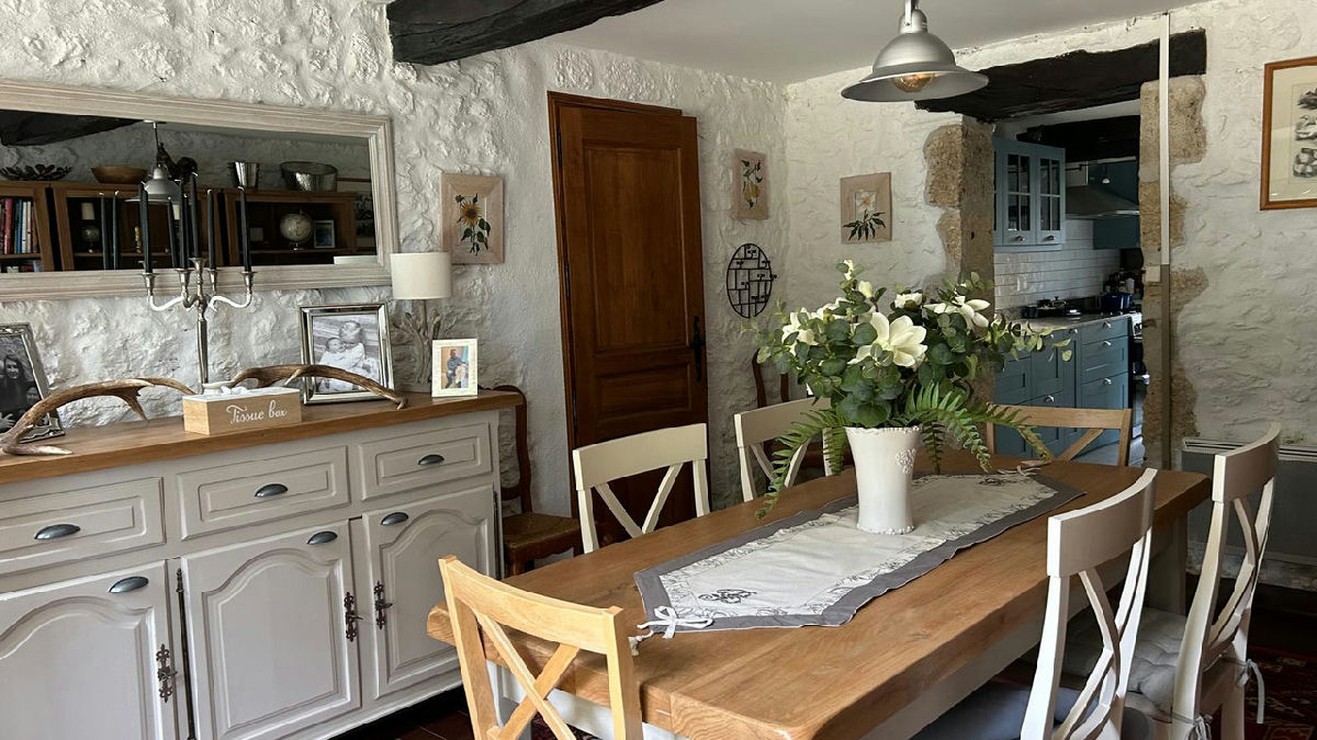 Charming renovated 6-bed stone home with pool, gîte potential and flexible family living near Duras - 8