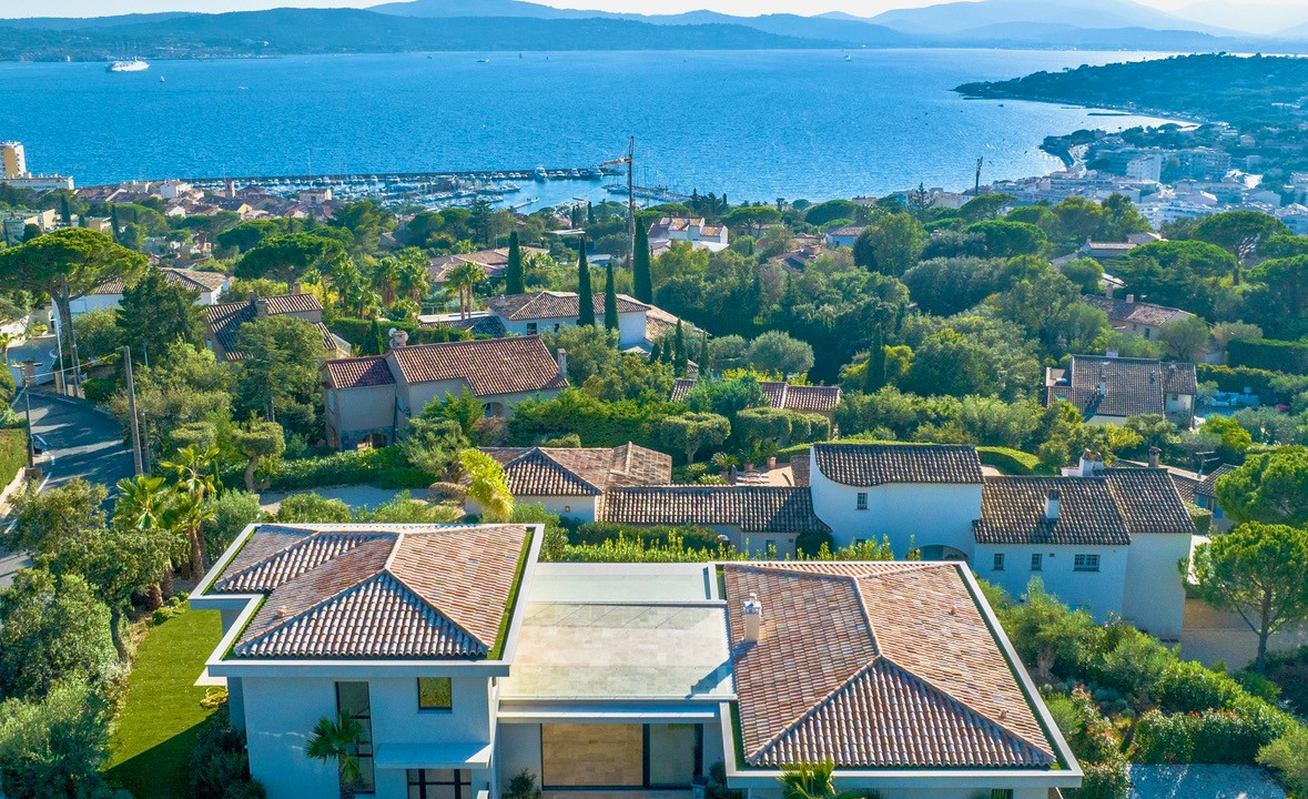 New luxury villa with sea view – prime location in the Sémaphore area