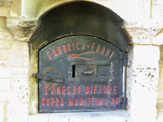 A charming old farmhouse - 3