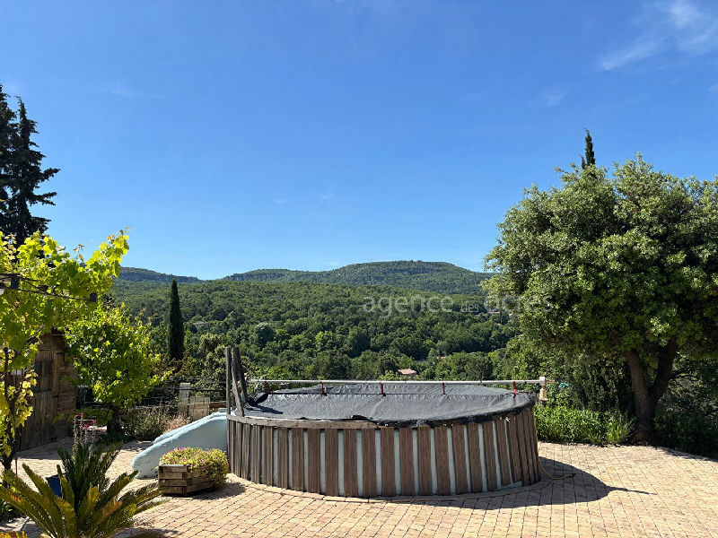 House with 3 bedrooms, independent studio and 1000 sqm garden. Unobstructed view of the heights of A - 2
