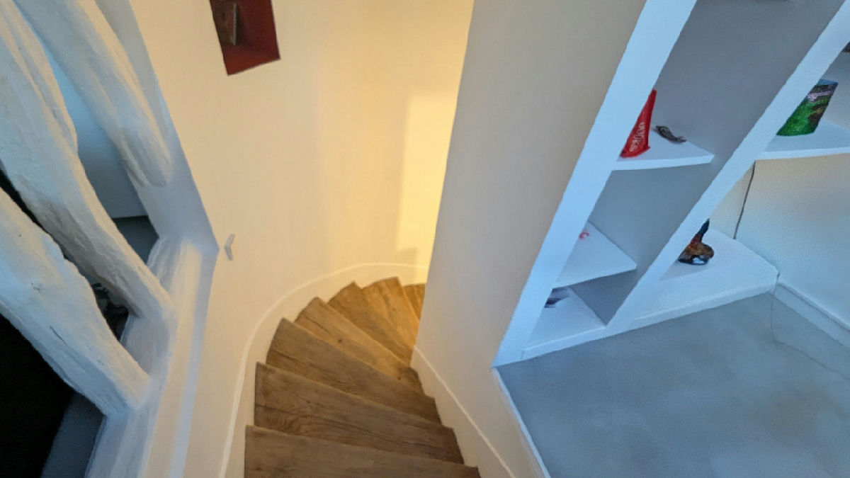 Paris 11th / Magnificent apartment 3 rooms, newly renovated, top floor, fireplace, sunny - 10
