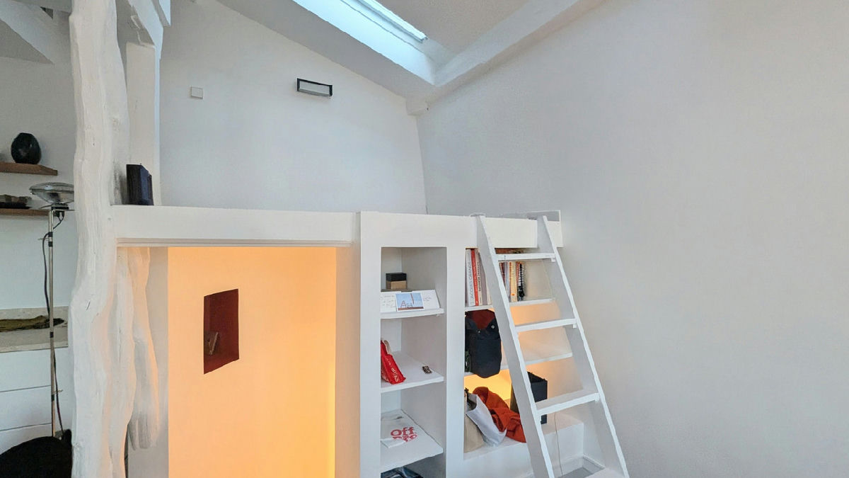 Paris 11th / Magnificent apartment 3 rooms, newly renovated, top floor, fireplace, sunny - 6