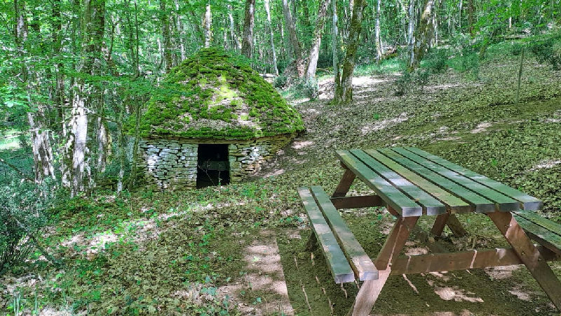 Authentic Périgord Estate on 9 Hectares - 6