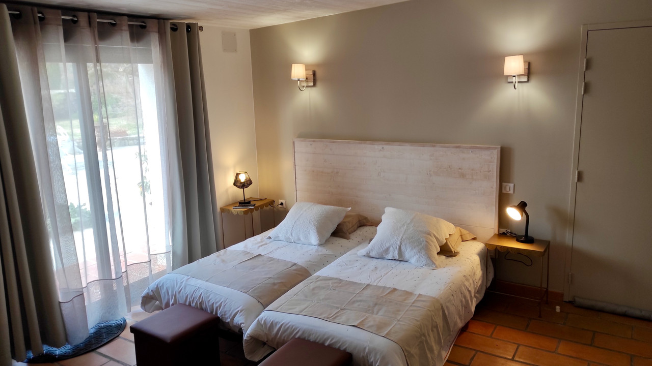 Old Magnanerie consisting of 5 apartments and 1 gite with swimming pool, garden by the river - 2