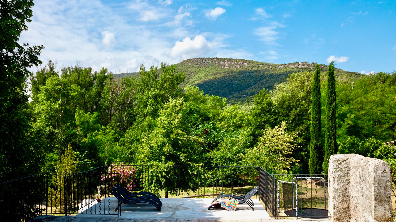 Old Magnanerie consisting of 5 apartments and 1 gite with swimming pool, garden by the river - 4