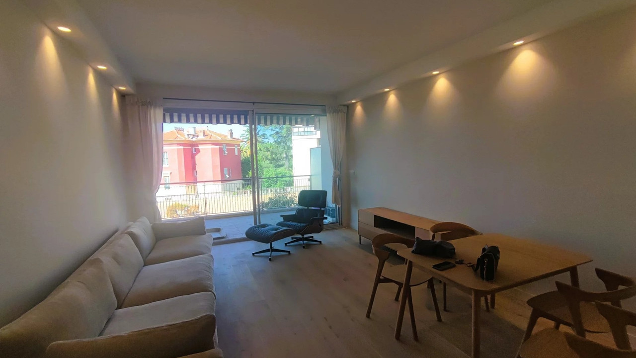 Renovated 3-room apt, 80m², 2 beds, 1 bath, 1 toilet, cellar & underground parking. Fully equipped & furnished - 4