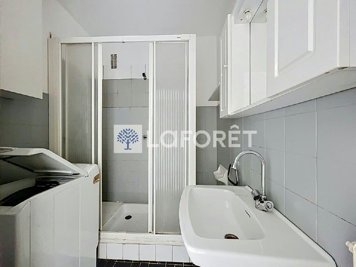 Apartment in Roquebrune Cap Martin, 1 room, 26 sqm, penultimate floor - 11