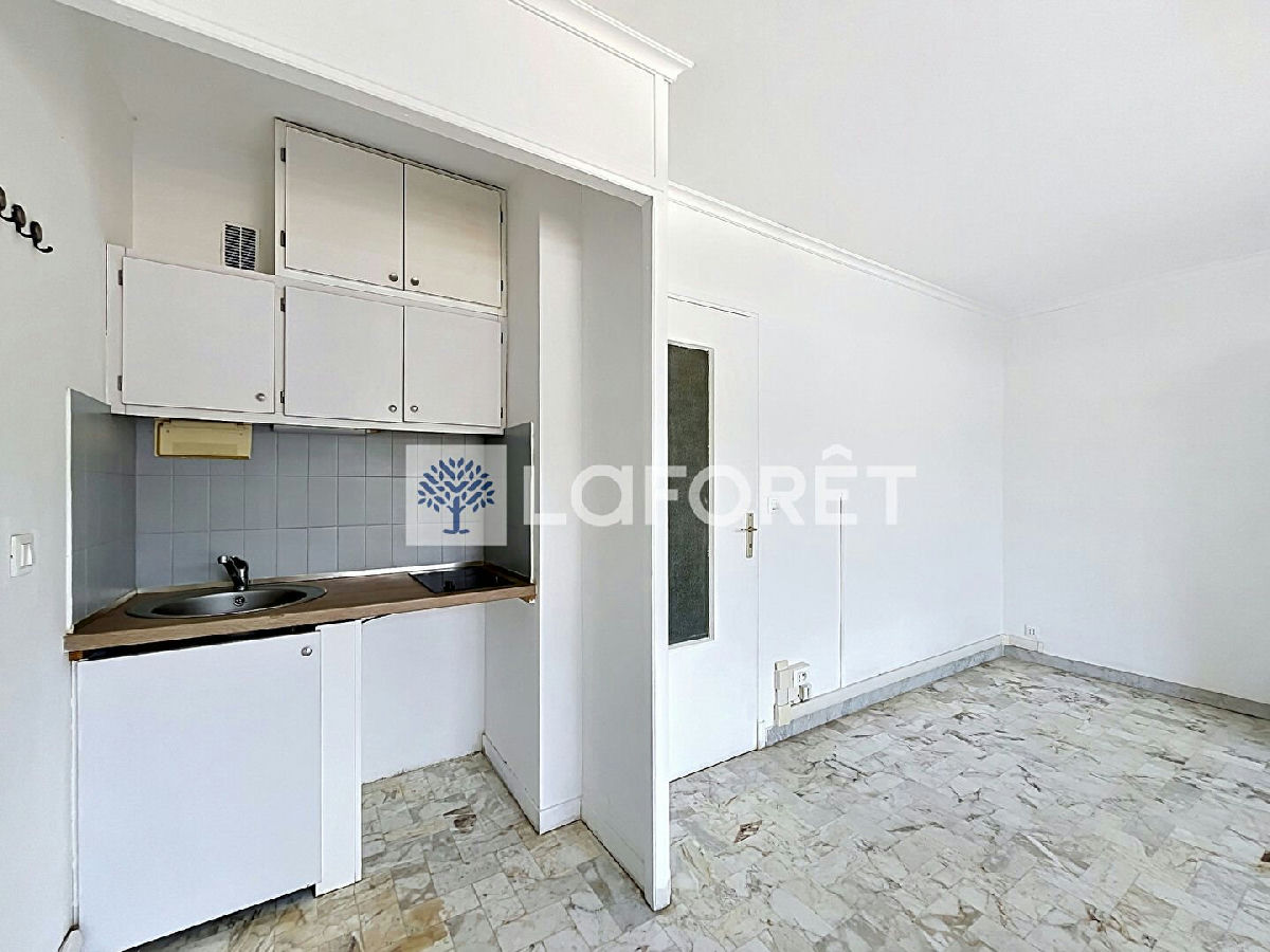Apartment in Roquebrune Cap Martin, 1 room, 26 sqm, penultimate floor - 5