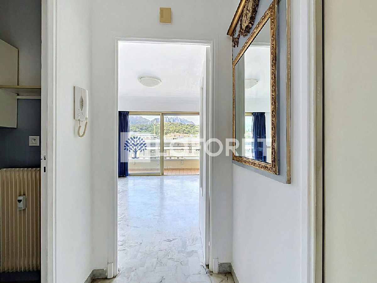Apartment in Roquebrune Cap Martin, 1 room, 26 sqm, penultimate floor - 10