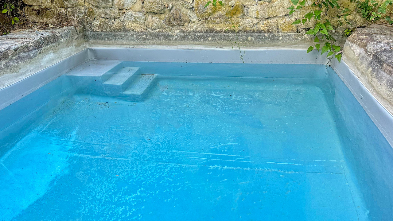 Lovely renovated old stone property amidst nature, with views and rental possibilities - 3