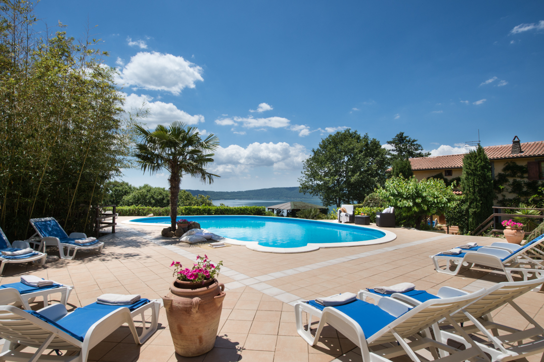 Country houses in the residential complex with pool - 2