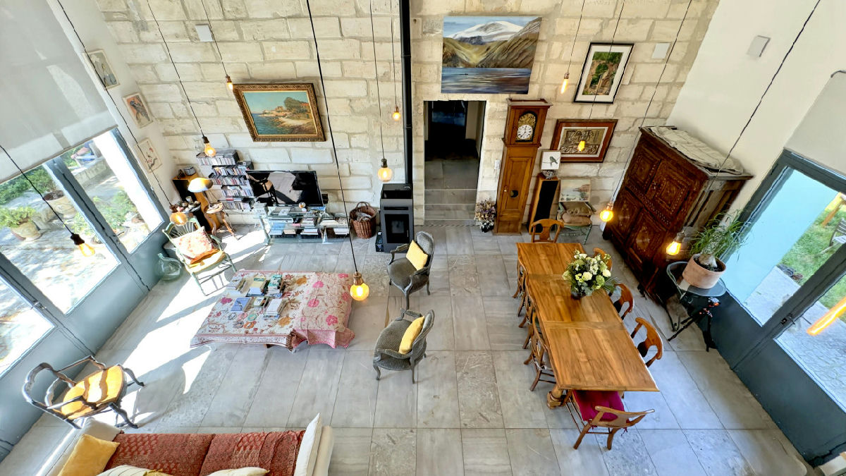 Renovated Stone House with Alpilles Views & Roof Terrace – Steps from the Village of Maussane - 7