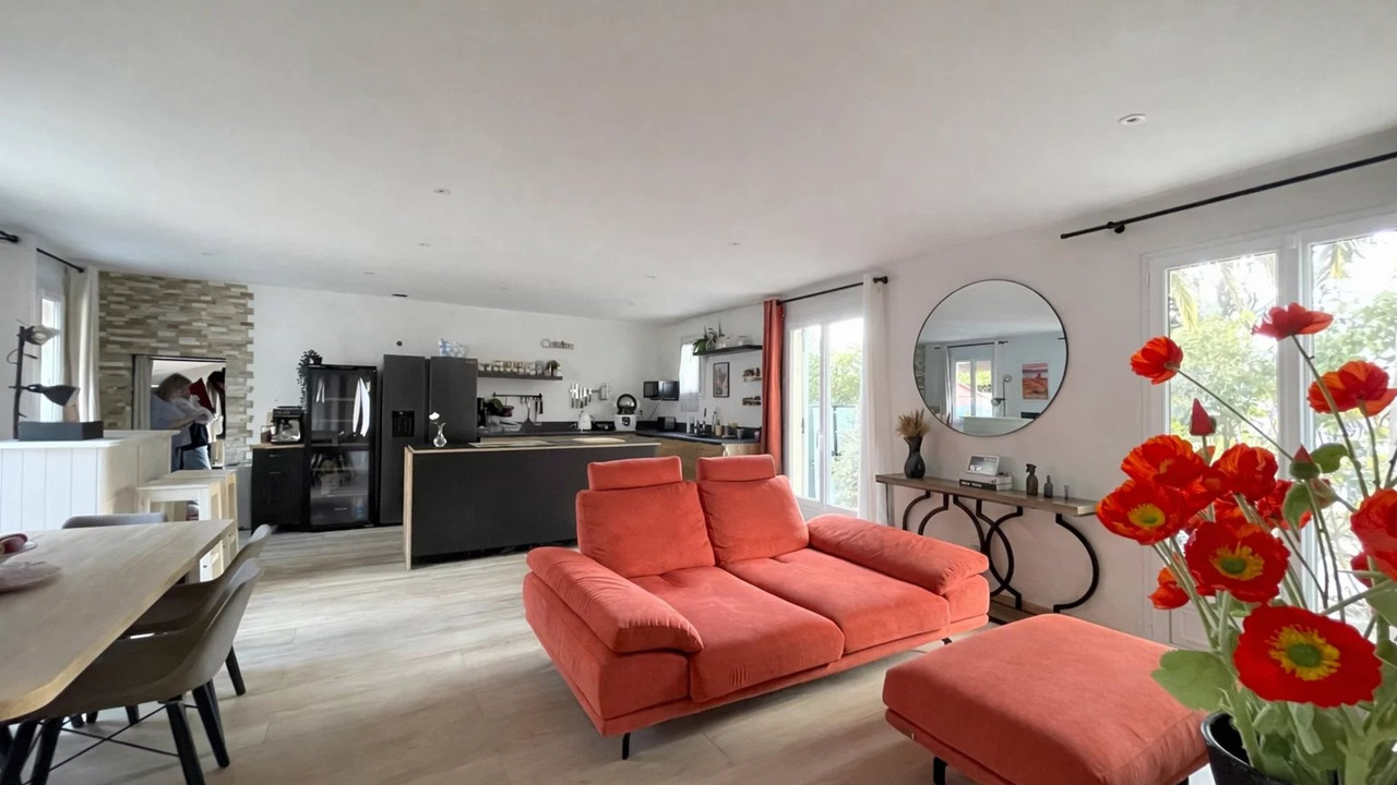 Bungalow 111m², 5 ooms, 4 beds, 1 bath, 1 wc, outside parking place - 4