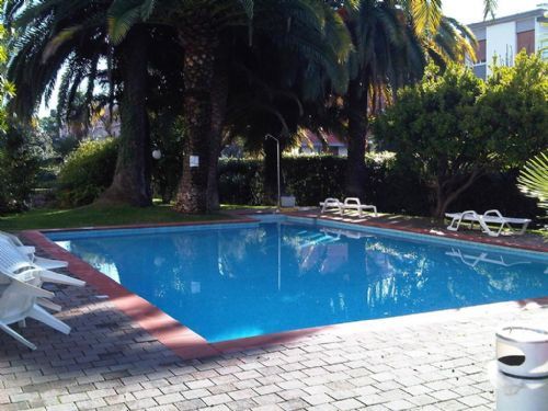 Apartment in a prestigious residence with pool - 3