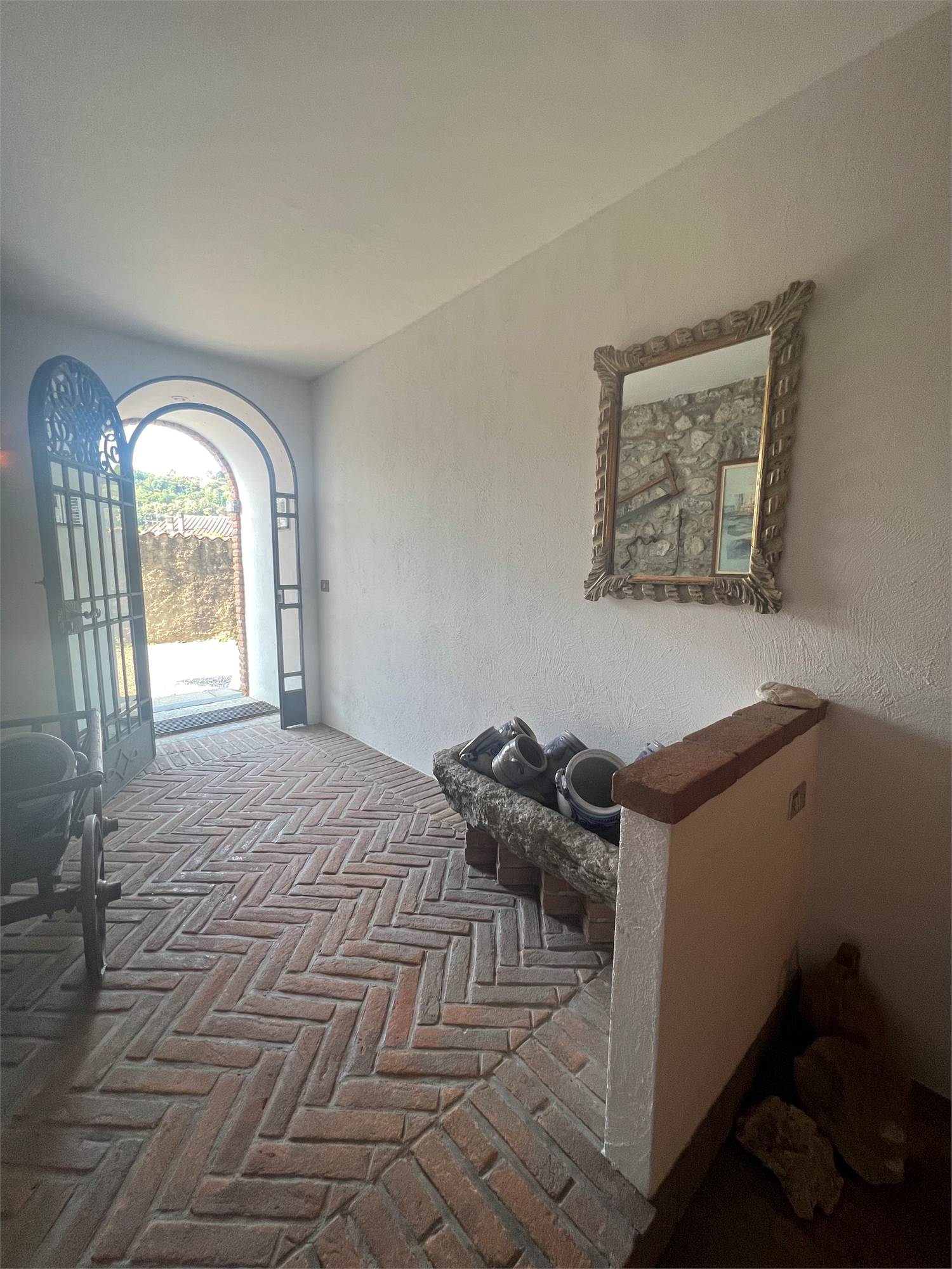 Beautiful apartment with private garden - 4