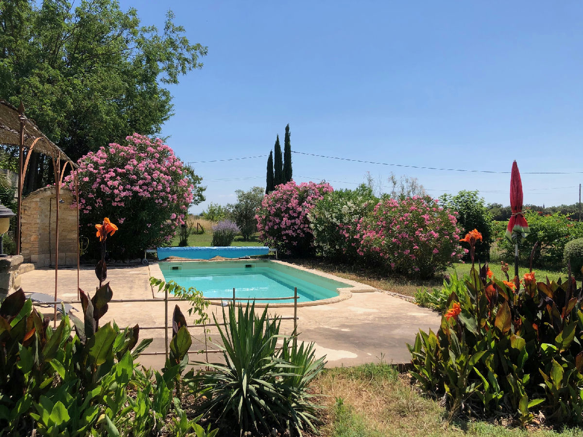 Provencal Mas between vineyards and lavender fields for sale - 14