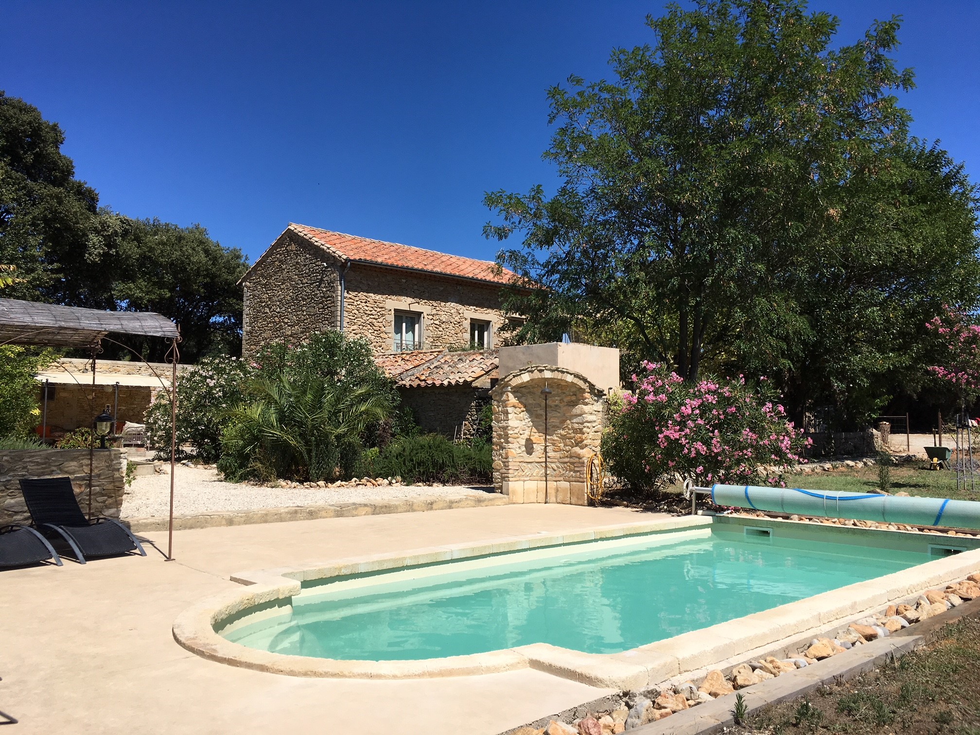 Provencal Mas between vineyards and lavender fields for sale - 4